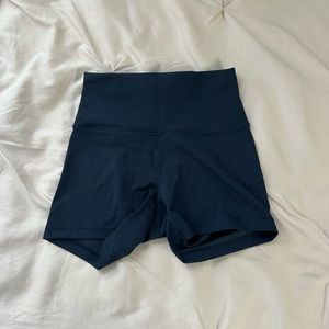 like new condition women’s lululemon workout shorts in navy